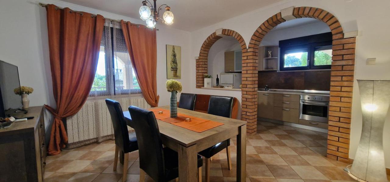 Apartments Fantazija Rovinj Exterior foto